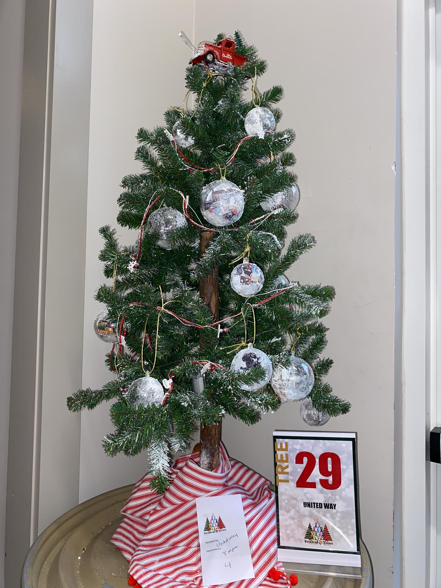 Tree (29) United Way of Franklin County Tree at Festival of Trees