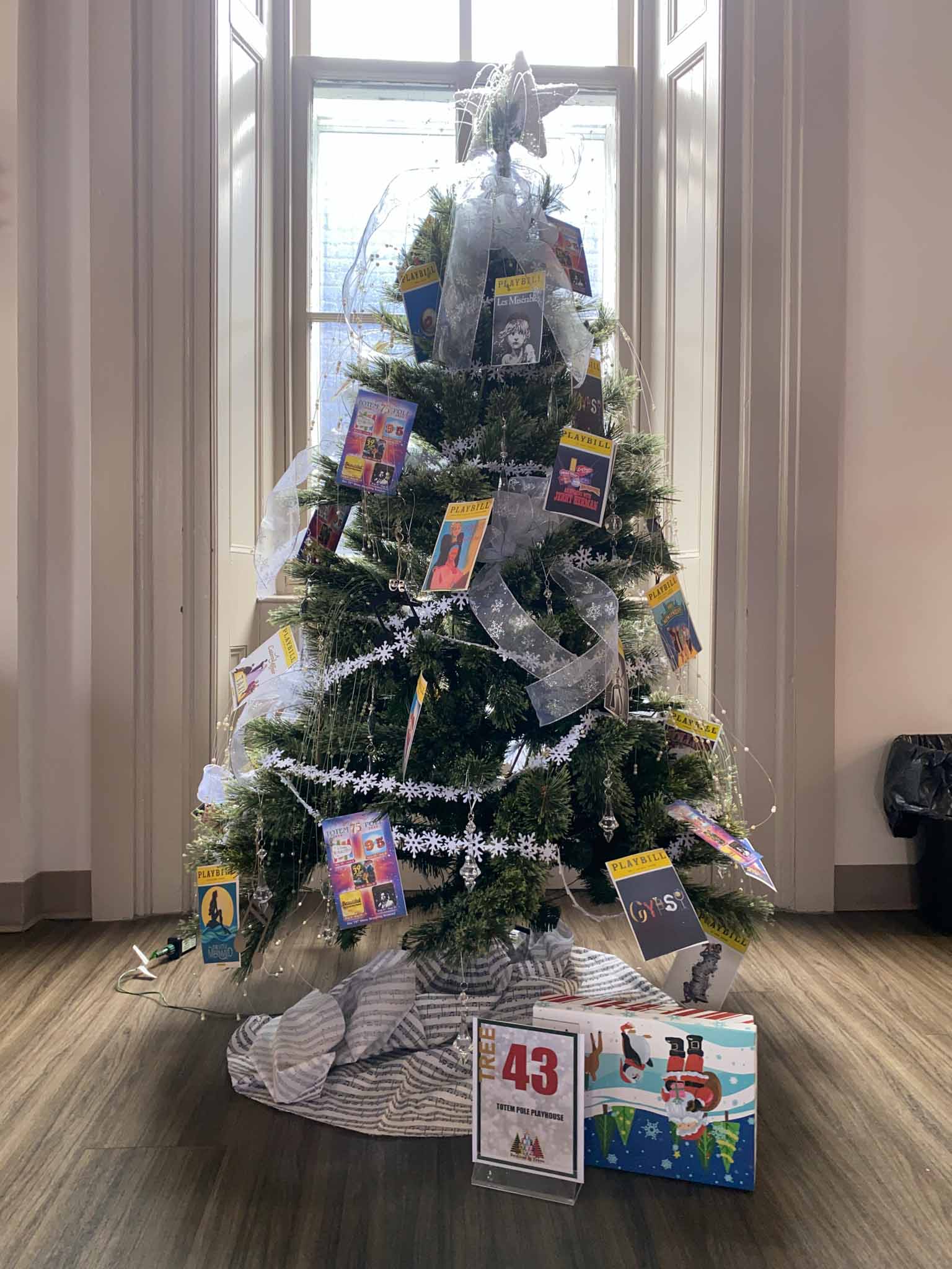 Tree (43) Totem Pole Playhouse Tree at Festival of Trees
