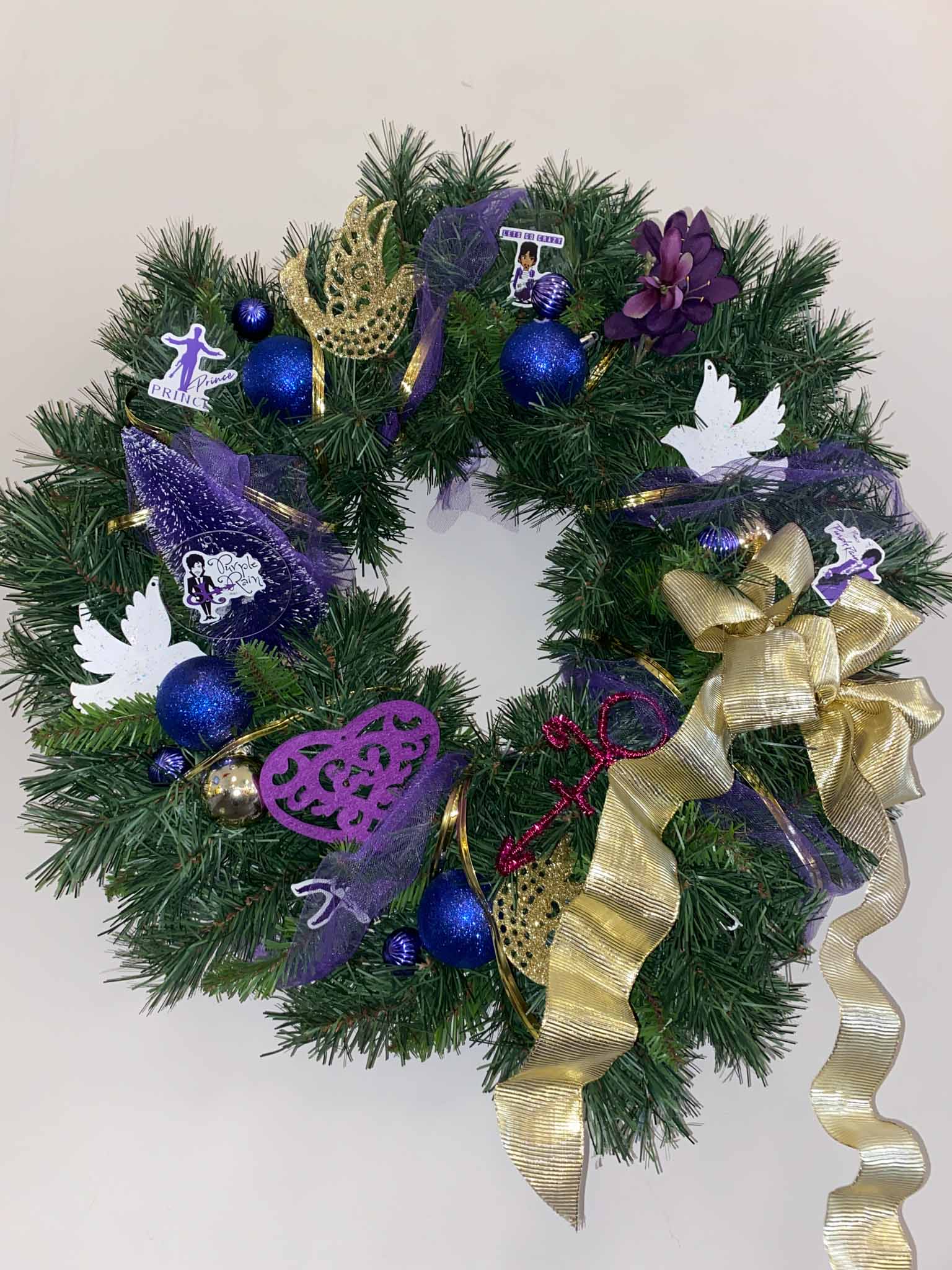 Wreath (8) Wreath H is Christine and Ron Leighty Wreath at Festival of Trees