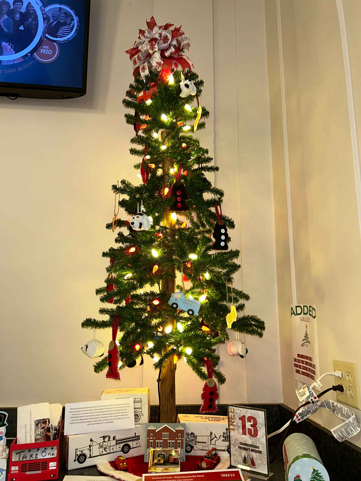 tree-fot (13) Chambersburg Fire Museum Tree @ Festival of Trees