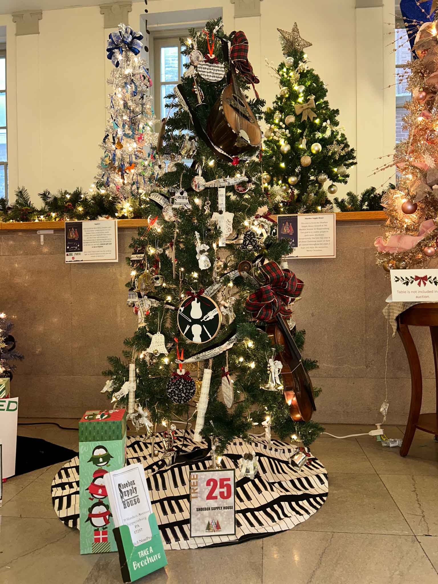 tree-fot (25) Shoebox Supply House Tree at Festival of Trees