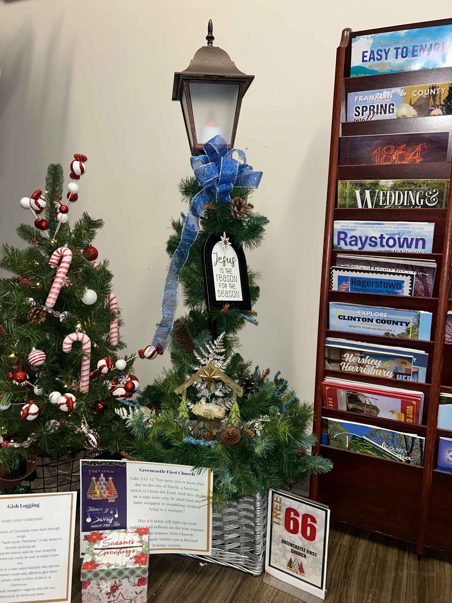 tree-fot (66) Greencastle First Church Tree at Festival of Trees